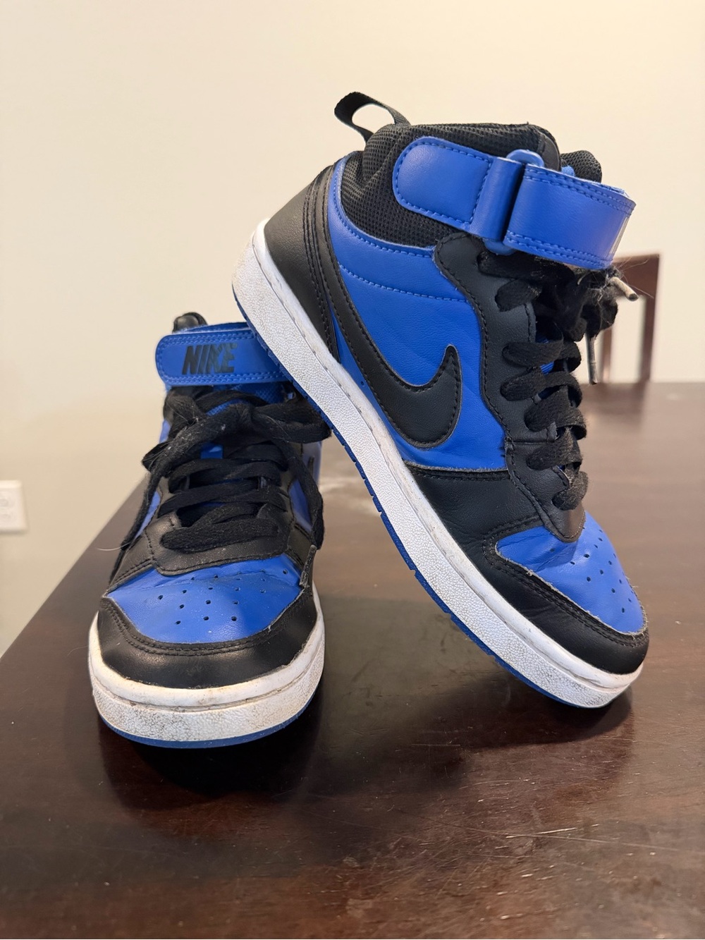 Nike Kids High-Top Sneakers in Blue and Black 4Y